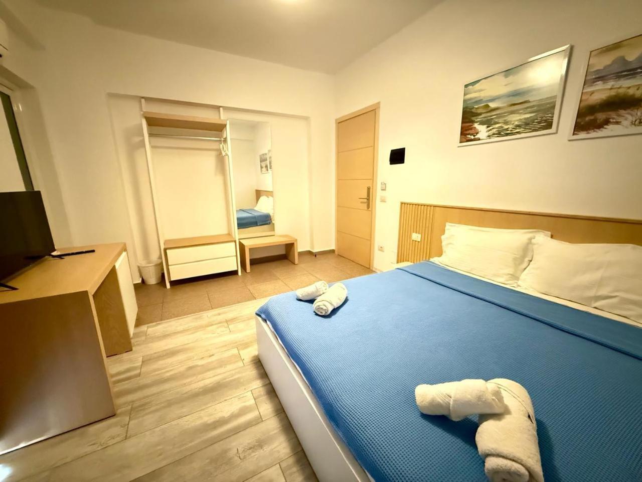 Hotel Stolis Himare Buitenkant foto